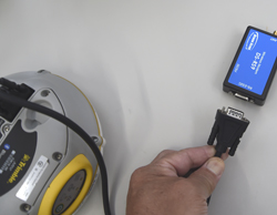特定小電力無線 RS-232C 無線モデム DS-RS9 に、RS232Cストレートオスを接続